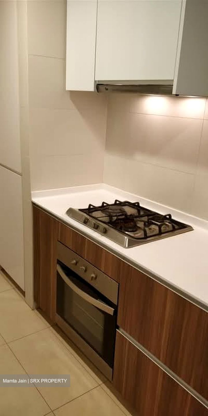 The Luxurie (D19), Condominium #581274021